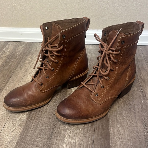 brynlee park chelsea boot